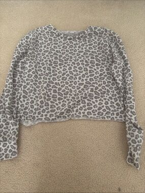 Women's Gray Leopard Print Long-Sleeve Lounge Top